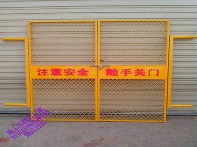 施工电梯防护门与安全防护设备 构筑工地安全防线